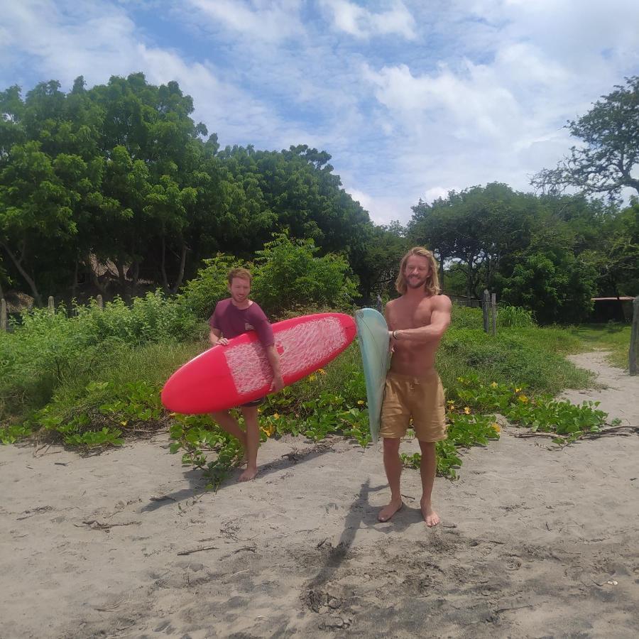 مبيت وإفطار Mola Mola Surf بوبويو المظهر الخارجي الصورة